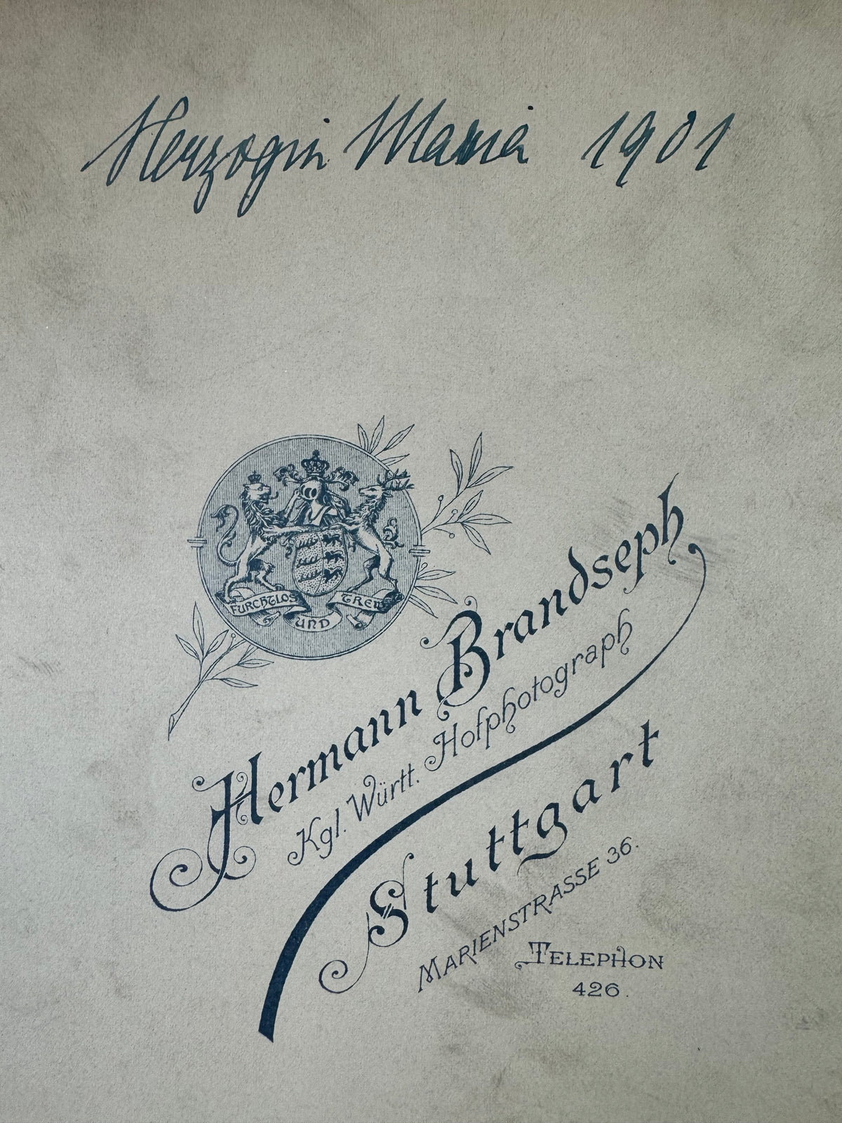 ROYAL Antikes Paar Spitzen-Taschentücher mit Toskana-Württemberg Doppelwappen aus der Aussteuer von Erzherzogin Maria Immakulata, um 1900