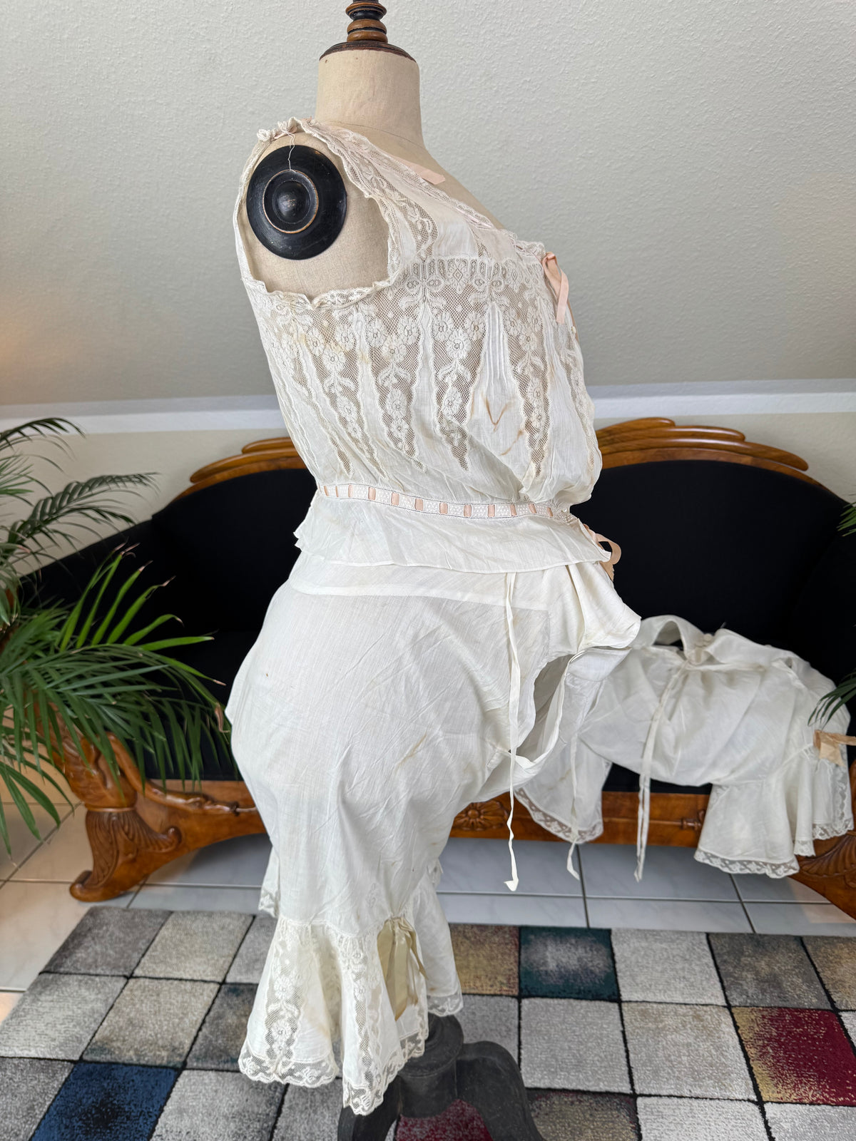 Rare Edwardian 1911 Maternity Underwear – Lady Gillman Provenance