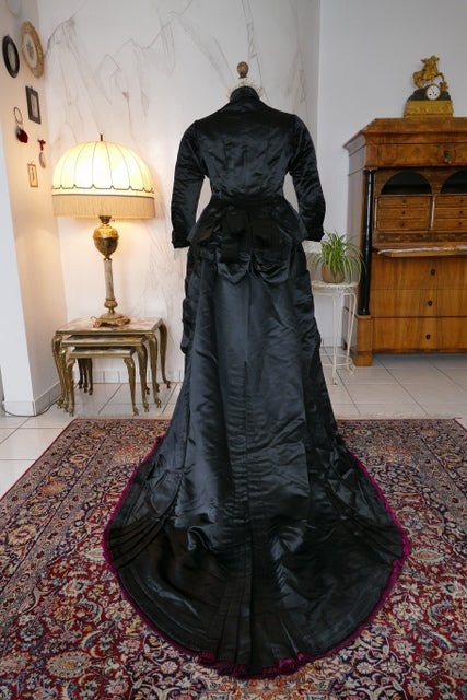 EMILE PINGAT Antikes viktorianisches Tournürenkleid, Paris, ca. 1882
