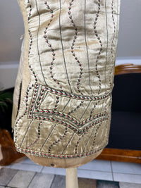 Cream Silk Embroidered Waistcoat, England ca. 1770 – Long‑Line Georgian Men’s Fashion