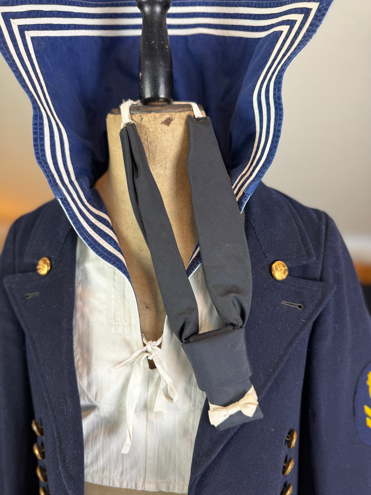Einzigartige Sammlung zur deutschen Marine & Luftschifftruppe aus dem Ersten Weltkrieg, ca. 1914 – Messjacket von Willi Zunner mit Fotos und Feldpost