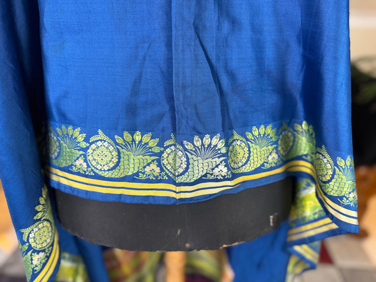 Rokoko-Eleganz in Spitalfields-Seide – Antike Stola, ca. 1790