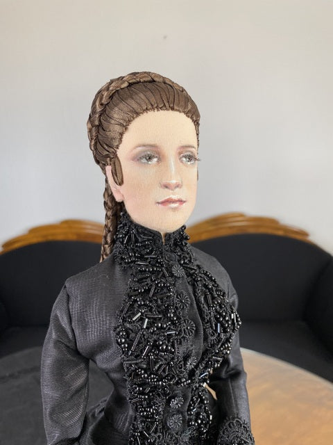 Puppe Sisi, Kaiserin Elisabeth von Österreich, Gayle Wray