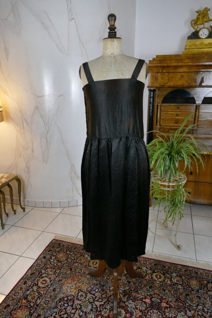 Besticktes Flapper-Kleid, Frankreich, ca. 1925