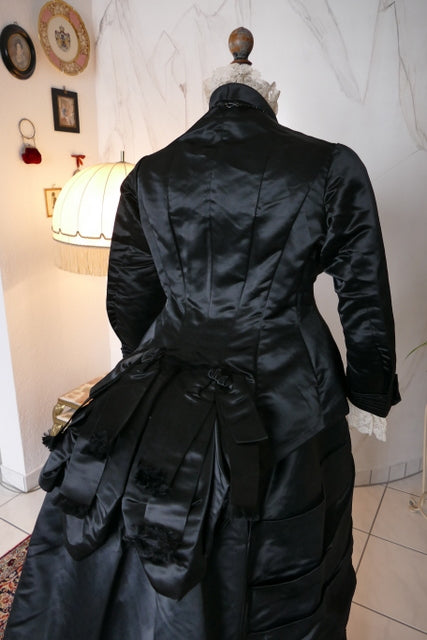 EMILE PINGAT Antikes viktorianisches Tournürenkleid, Paris, ca. 1882