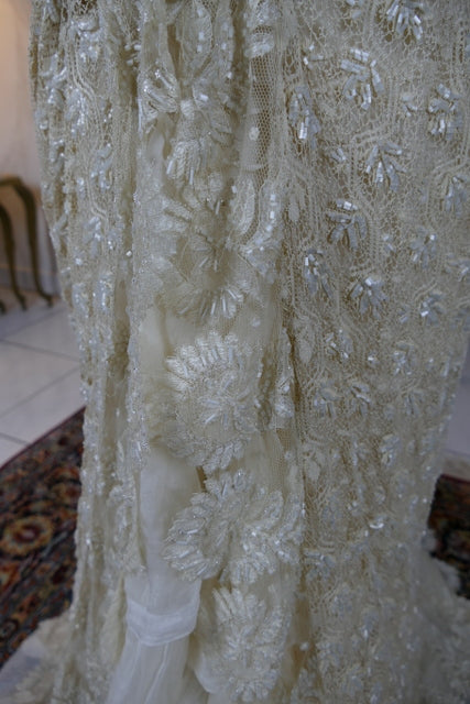 Antikes besticktes Spitzen-Bustle-Überkleid, 1880er Jahre