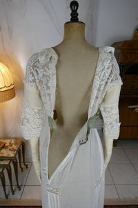 Antikes edwardianisches maltesisches Spitzen-Teekleid, ca. 1908