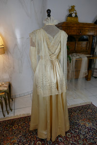 HUGHES &amp; STARNES Brautkleid, ca. 1915