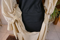 Antikes Brautkleid aus Seidensatin-Crêpe, Amerika, ca. 1925