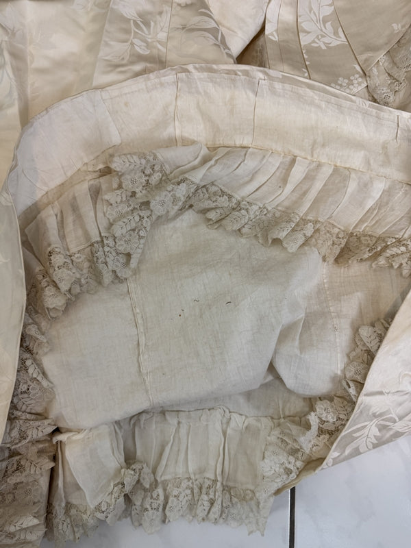 SCOTT Antikes Abendkleid aus Seide, Liverpool, ca. 1890