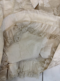 SCOTT Antikes Abendkleid aus Seide, Liverpool, ca. 1890