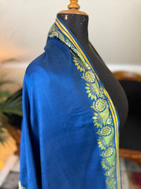 Rokoko-Eleganz in Spitalfields-Seide – Antike Stola, ca. 1790