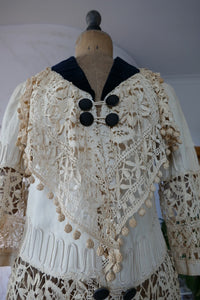 Edwardian linen walking ensemble, ca. 1906, two‑piece dress with jacket and decorative buttons, antique gown
