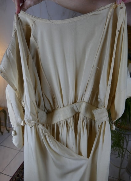 Antikes Brautkleid aus Seidensatin-Crêpe, Amerika, ca. 1925
