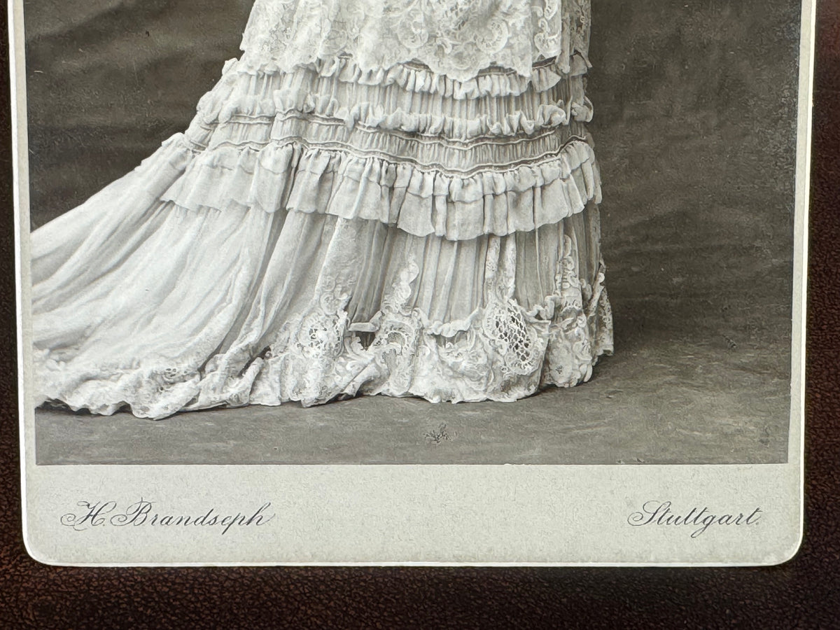 ROYAL Antikes Paar Spitzen-Taschentücher mit Toskana-Württemberg Doppelwappen aus der Aussteuer von Erzherzogin Maria Immakulata, um 1900