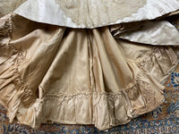 Antikes Hochzeitskleid aus Seide, ca. 1901