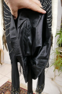 Antikes Abendkleid aus schwarzem Seidenchiffon mit Strasssteinen, ca. 1928