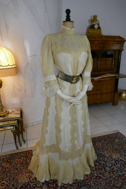 Antique two‑piece Edwardian dress, ca. 1901, Macheret New York & Paris, silk crepe and lace