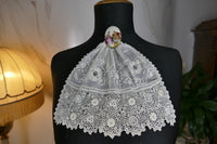 Antique Irish lace jabot with embroidered white muslin, early 20th century, delicate lace border