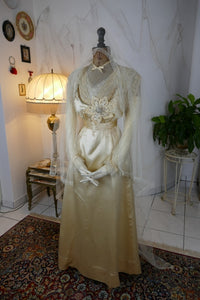HUGHES &amp; STARNES Brautkleid, ca. 1915