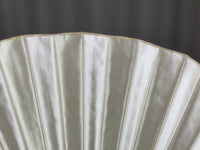 DUVELLEROY-Fächer mit gemaltem Monogramm, ca. 1890