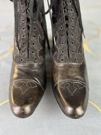 Ungetragene Schnürstiefel, ca. 1900