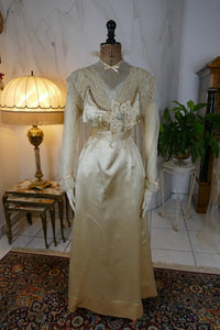 HUGHES &amp; STARNES Brautkleid, ca. 1915