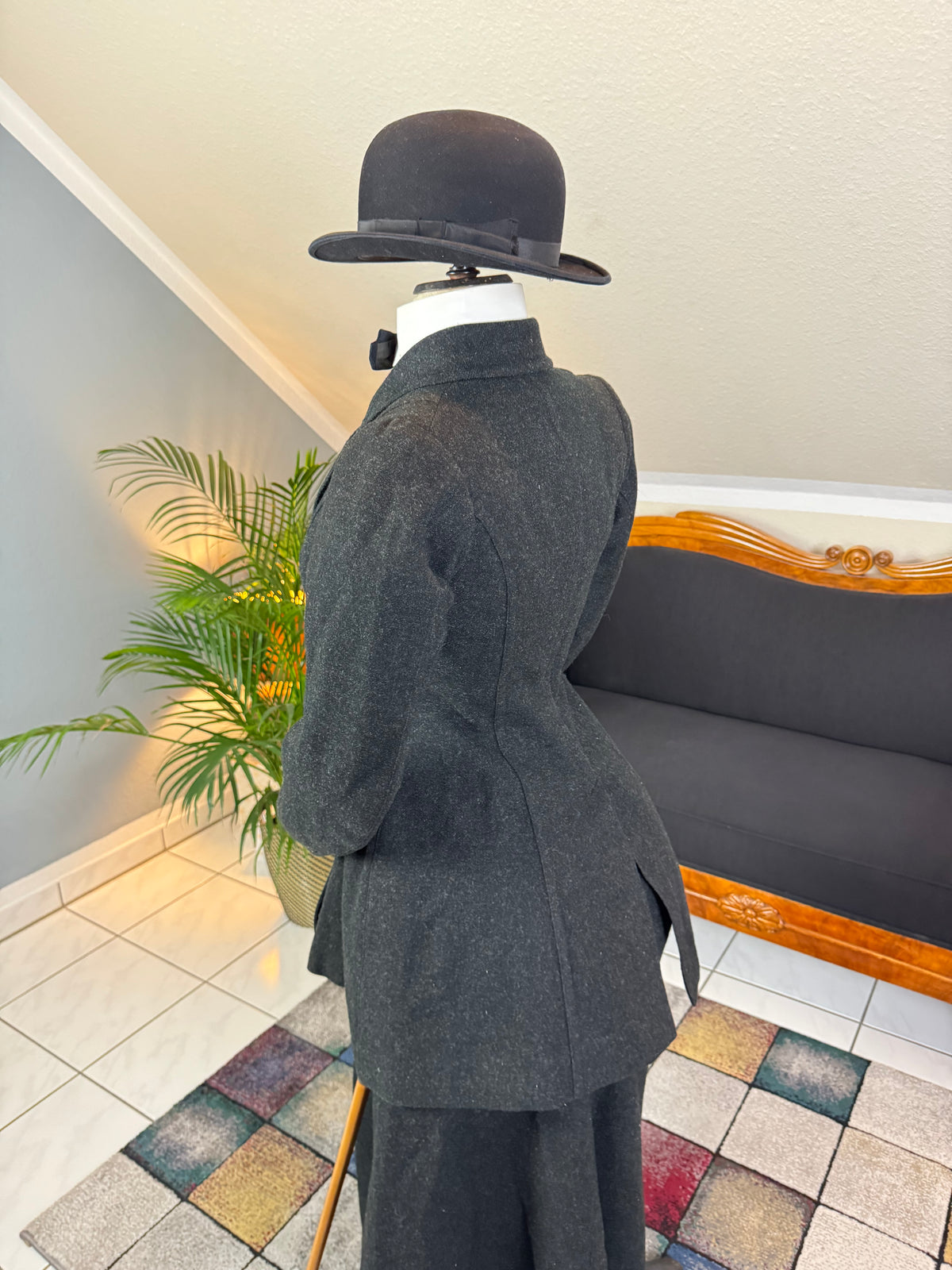 LEGG & MILLARD Antique Riding Ensemble, England, ca. 1904