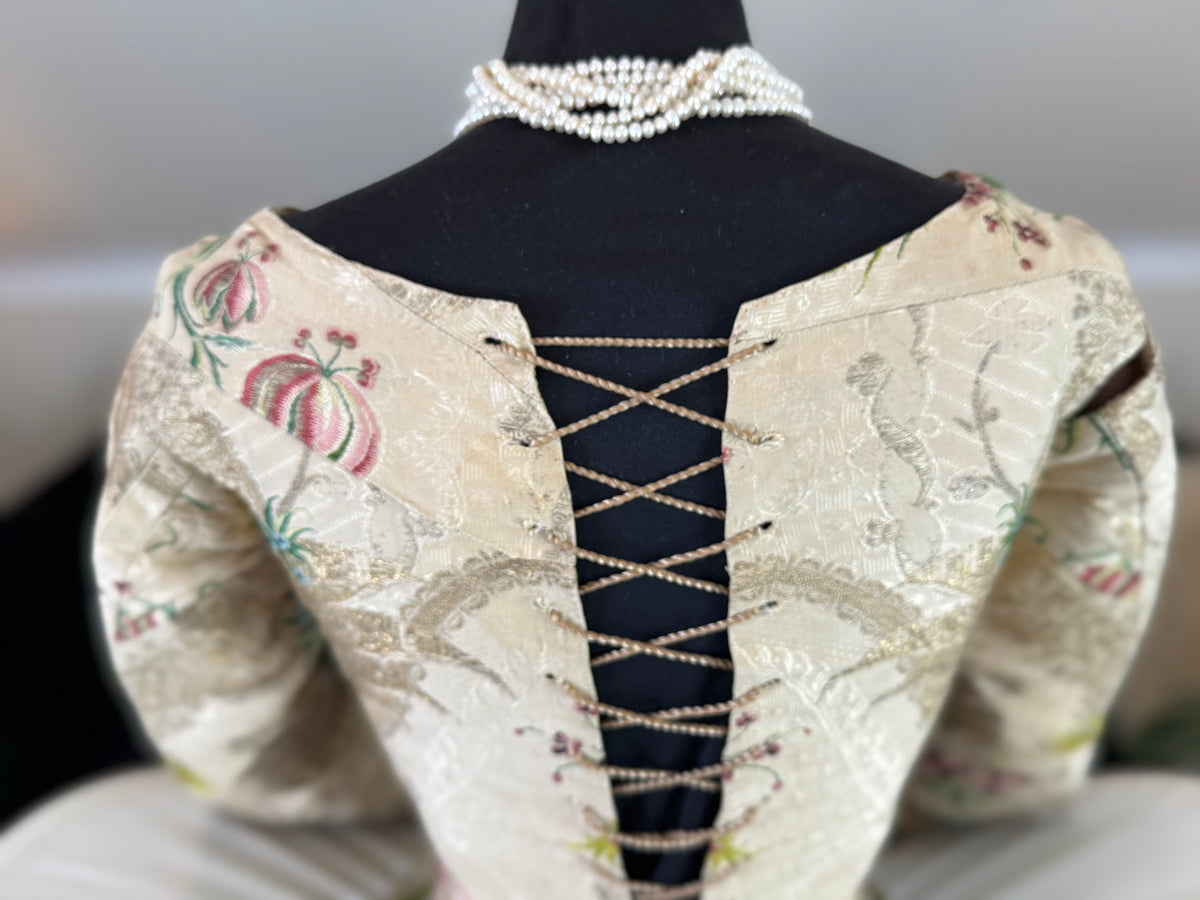 Seltenes Rokoko-Mieder, ca. 1765 – handgenähtes französisches Kleidungsstück aus dem 18. Jahrhundert