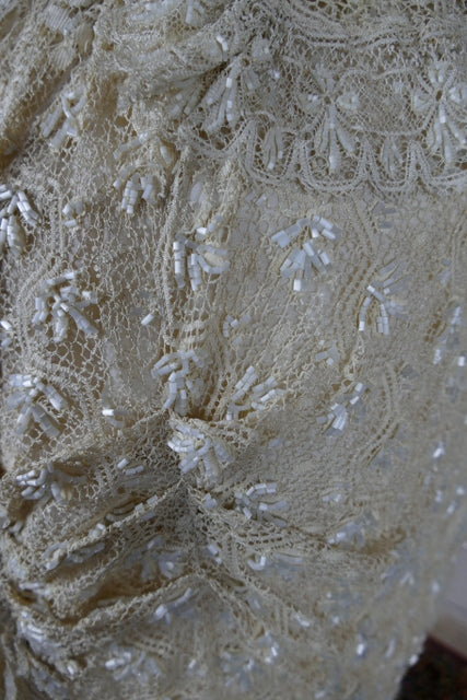 Antikes besticktes Spitzen-Bustle-Überkleid, 1880er Jahre