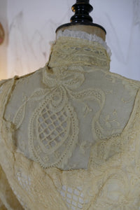 Antikes edwardianisches Kleid von 1901 – MACHARET New York & Paris Zweiteiliges Ensemble aus Seide und Spitze
