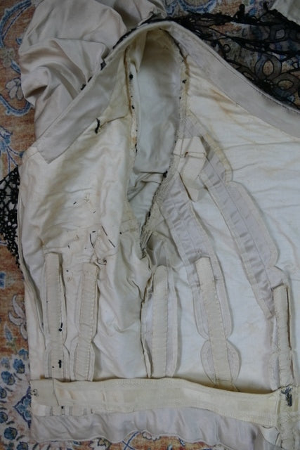 Victorianisches Abendkleid, ca. 1893 – Originaler Antik-Abendkleid aus den 1890er Jahren