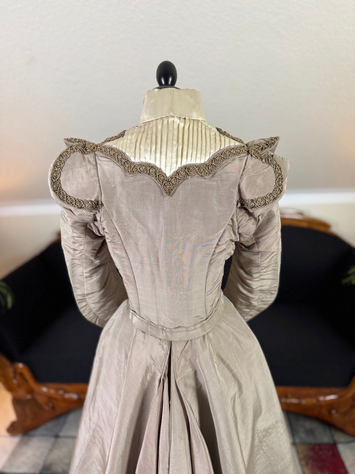 Antikes viktorianisches Gehkleid, ca. 1897 - Dreiteiliges englisches Ensemble