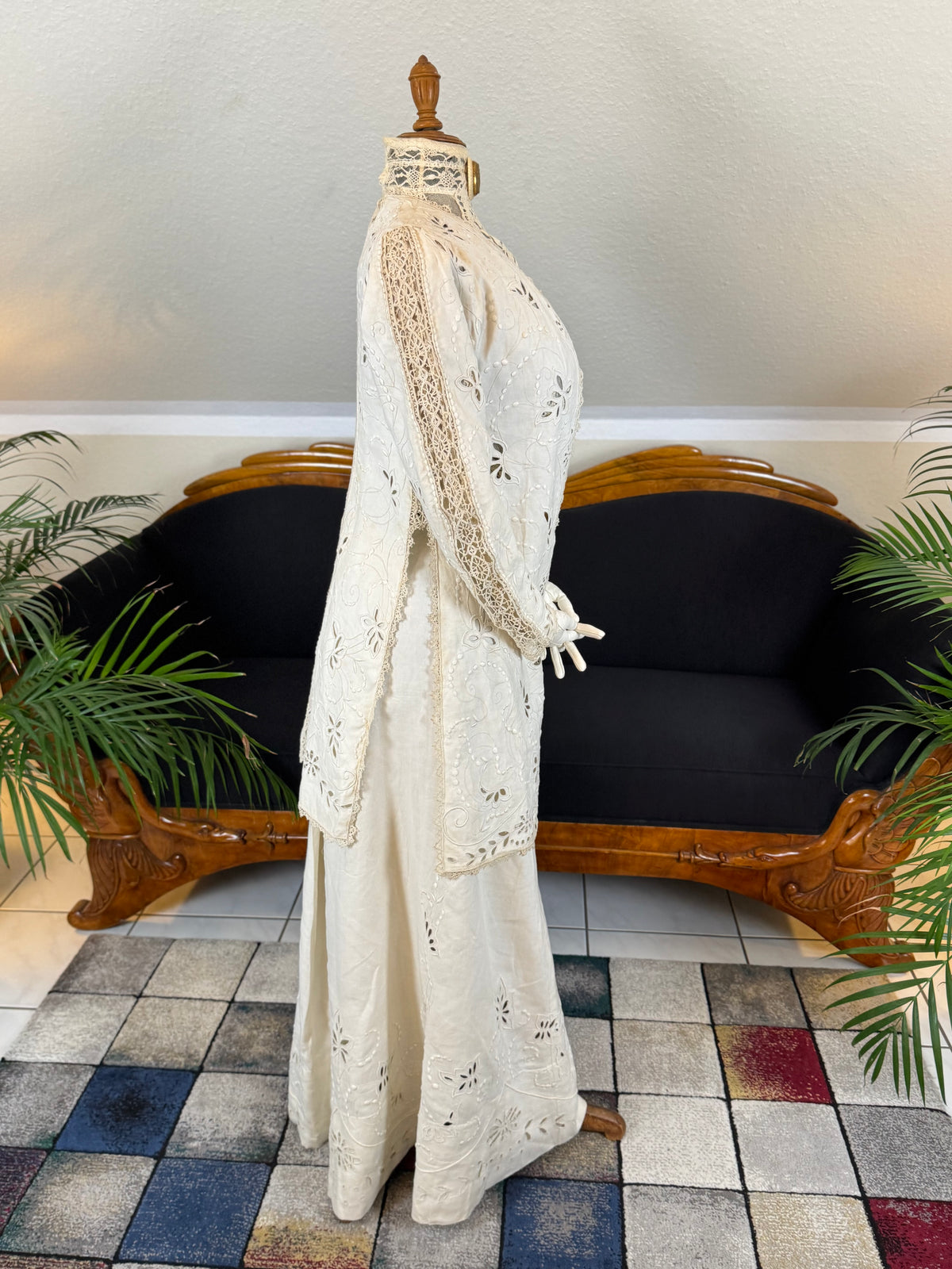 Antique Four‑Piece Edwardian Walking Dress ca. 1910 – Linen, Lace & Lady Gillman Provenance