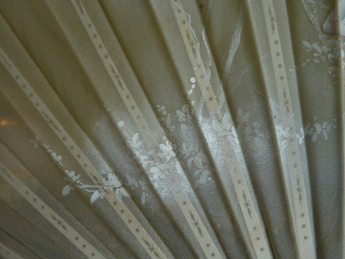 Faltfächer, Fliegender Putto, um 1900