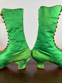 Victorian Green Silk Lace‑Up Boots, ca. 1875 – Low Heel, Brass Fasteners, Red Leather Lining