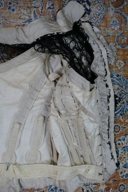 Victorianisches Abendkleid, ca. 1893 – Originaler Antik-Abendkleid aus den 1890er Jahren