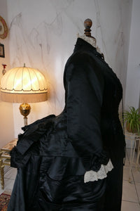 EMILE PINGAT Antikes viktorianisches Tournürenkleid, Paris, ca. 1882