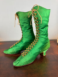 Victorian Green Silk Lace‑Up Boots, ca. 1875 – Low Heel, Brass Fasteners, Red Leather Lining