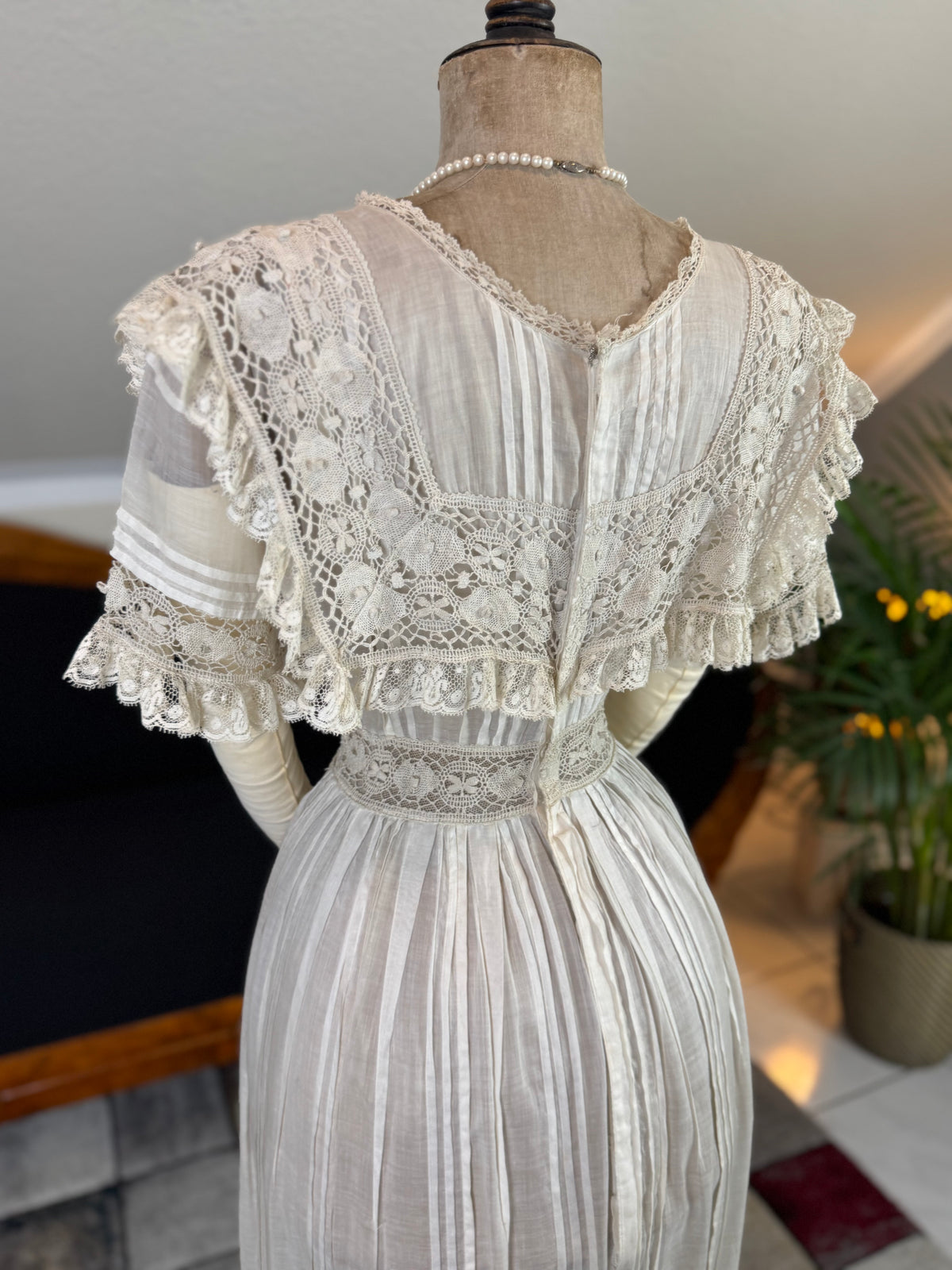 Antikes edwardianisches Teekleid aus Leinen, ca. 1906