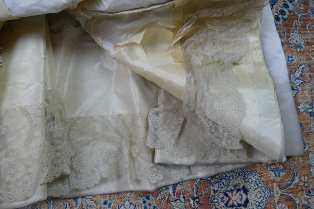 Victorianisches Abendkleid, ca. 1893 – Originaler Antik-Abendkleid aus den 1890er Jahren