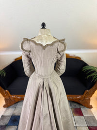 Antikes viktorianisches Gehkleid, ca. 1897 - Dreiteiliges englisches Ensemble