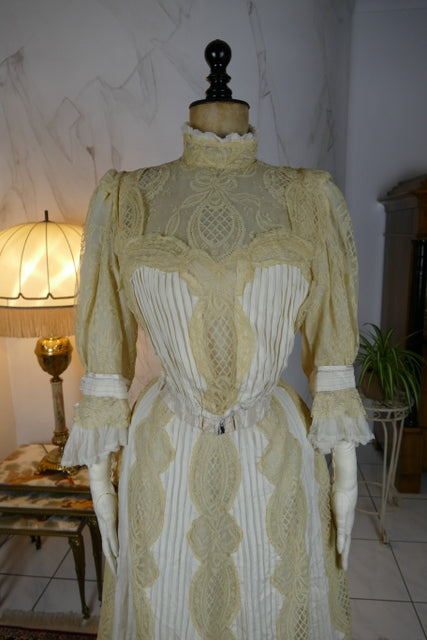 Antikes edwardianisches Kleid von 1901 – MACHARET New York & Paris Zweiteiliges Ensemble aus Seide und Spitze