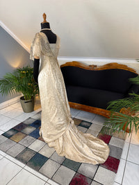 Edwardian wedding ensemble by Reville & Rossiter London with original box, shoes and accessories, Lady Gillman provenance, 1911