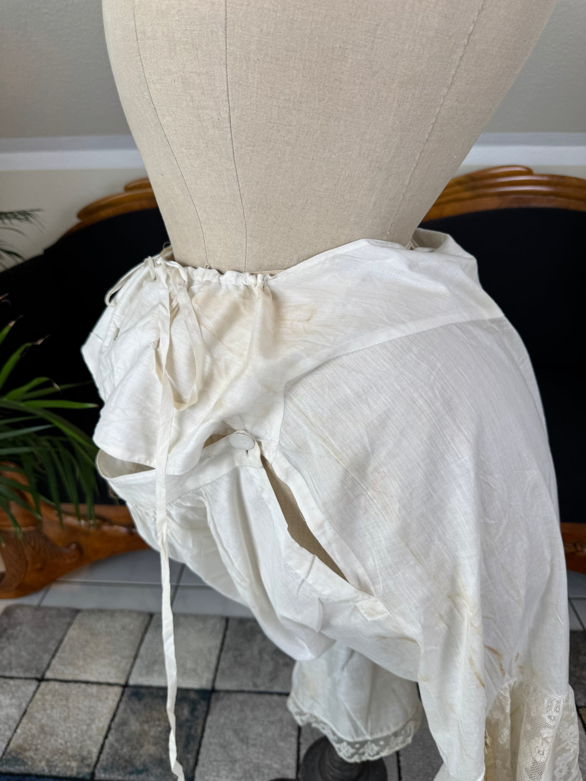 Rare Edwardian 1911 Maternity Underwear – Lady Gillman Provenance