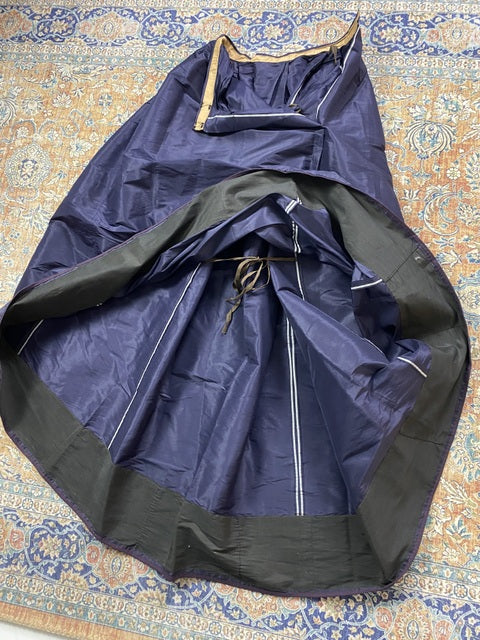 Reisekleid im Polonaise-Stil, England, ca. 1875