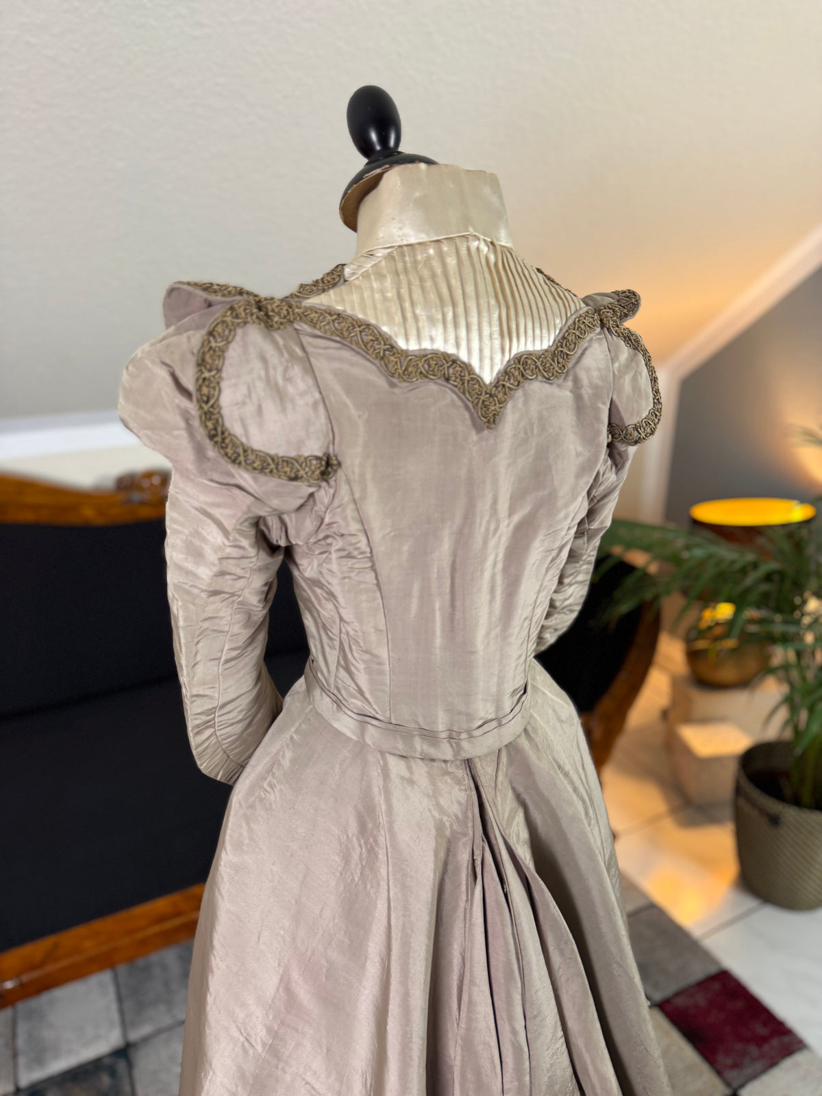 Antikes viktorianisches Gehkleid, ca. 1897 - Dreiteiliges englisches Ensemble