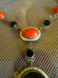 Art Deco Emaille Halskette aus schwarzem &amp; rotem Glas, 1920er