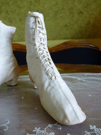 Sportliche Schnürstiefel aus Baumwollsatin, ca. 1875