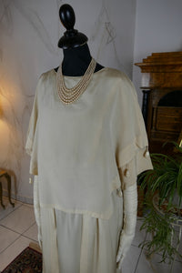 Antikes Brautkleid aus Seidensatin-Crêpe, Amerika, ca. 1925